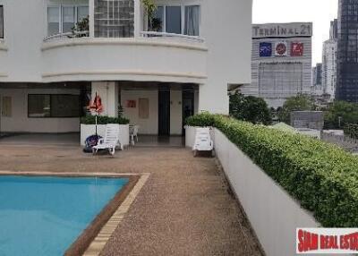 Le Premier 1 - Classic Two Bedroom for Sale on Sukhumvit 23, Bangkok