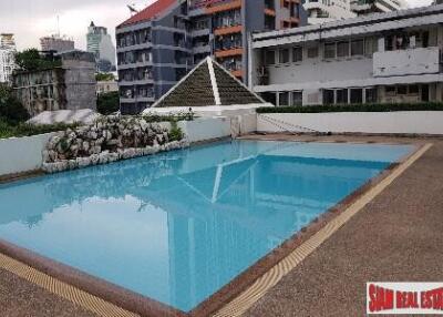 Le Premier 1 - Classic Two Bedroom for Sale on Sukhumvit 23, Bangkok