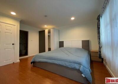 Lumpini Suite - 3 Bed Condo on the 4th Floor in this Low-Rise Condo in an Excellent Location at Sukhumvit 41