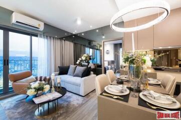 New High-Rise Luxury Condos with Two Towers and Great Facilities in Central Location at Chula/Sam Yan - 2 Bed Units