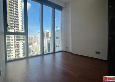 The Estelle - Ultra Luxury 2+1 Bed on the 11th Floor Located on Sukhumvit 26, 150 meters from Phrom Phong BTS/Emporium - Urgent Sell before Transfer!