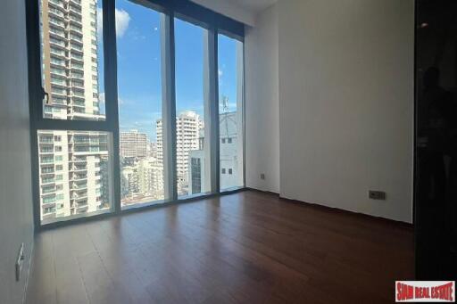 The Estelle - Ultra Luxury 2+1 Bed on the 11th Floor Located on Sukhumvit 26, 150 meters from Phrom Phong BTS/Emporium - Urgent Sell before Transfer!