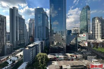 The Estelle - Ultra Luxury 2+1 Bed on the 11th Floor Located on Sukhumvit 26, 150 meters from Phrom Phong BTS/Emporium - Urgent Sell before Transfer!