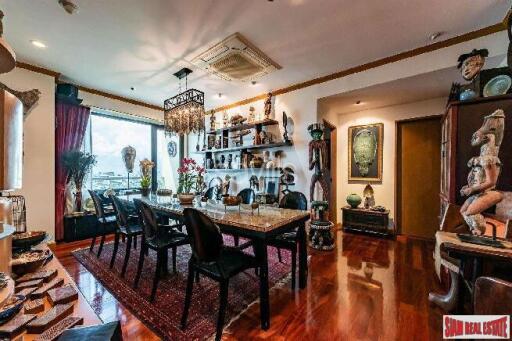 Baan Chaopraya Condominium - Large 3 Bed Condo on 19th Floor with Amazing River and City Views and Antique Furnishings at Chaopraya River