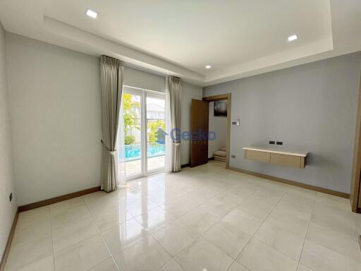 3 Bedrooms House in Green Field Executive Homes East Pattaya H009481