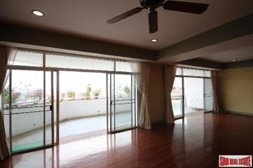 Large 3 bed 3 Bath Condo With Enormous Patio Balcony For Sale In Secure Building In Ekkamai Area Of Bangkok