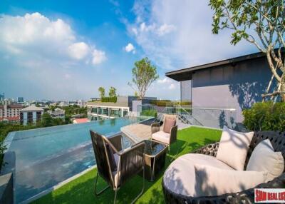 Attitude Bearing - Cozy 2 Bed on 3rd Floor at this Low-Rise Condo at Bearing, Bangkok