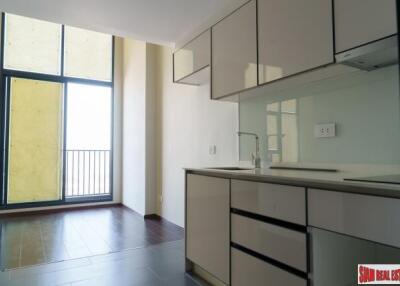 C Ekkamai - 1 Bed Loft on 40th Floor with Good Views close to Thong Lor, Soi Sukhumvit 63 - Special Price!