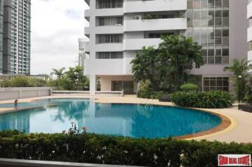 DS Tower 1 - Large Three Bedroom Family Condo with Pool Views on Sukhumvit 33