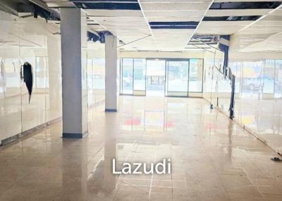 Prime Commercial Building for Rent in SaiSong