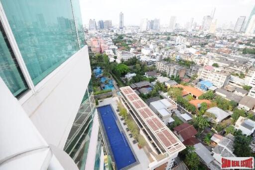 Watermark Chaophraya River - Like New Modern 3 Bed 3 Bath Condo With Spectacular Views Of Bangkok And Chao Phraya River For Sale In Desirable Watermark Building