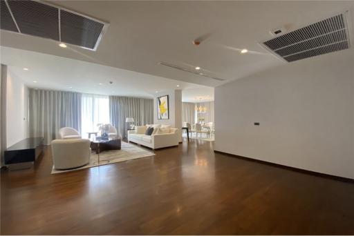 Tranquil Luxe Living in Thonglor  2-Bedroom Delight at Laciita Delre (167 Sqm)