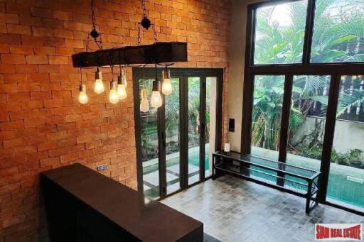 Ekkamai Modern Pool Villa - Standalone House With 5 Bed 6 Bath And 2 Private Swimming Pools For Sale In Ekkamai Area Of Bangkok