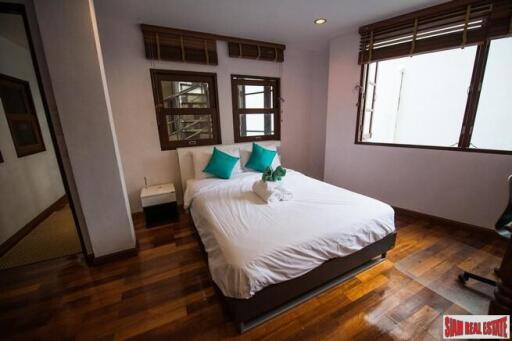 Renovated 4 Bed 3 Storey Townhouse for Sale at Sukhumvit 39, Phrom Phong