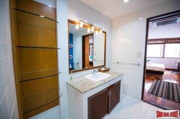 Renovated 4 Bed 3 Storey Townhouse for Sale at Sukhumvit 39, Phrom Phong