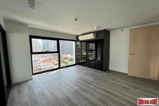 The Lofts Silom by Raimon Land - Stunning Modern 1 Bed 1 Bath Loft For Sale In Popular Silom Area Of Bangkok Just 8 Min Walk To BTS