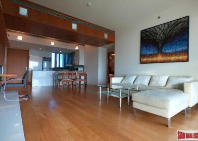 The Met - Modern and Bright Two Bedroom Condo with City Views in Chong Nonsi