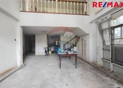 220 Sqm., 3 Beds Townhouse listed for ฿ 3,100,000.