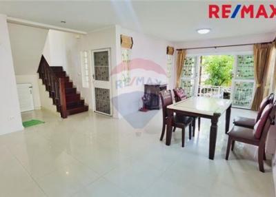 180 Sqm., 4 Beds, 2 Baths Townhouse listed for ฿ 4,790,000.