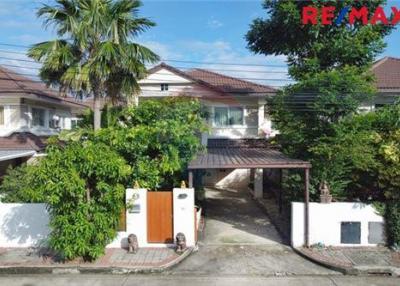 180 Sqm., 4 Beds, 2 Baths House listed for ฿ 4,990,000.