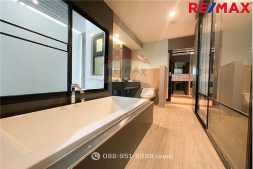 300 Sqm., 3 Beds House listed for ฿ 20,900,000.