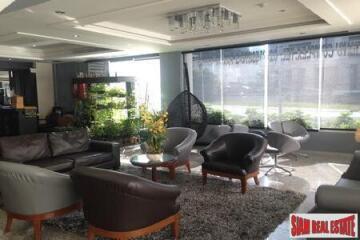 Witthayu Complex - Spacious One Bedroom on the 19th Floor in Phetchaburi, Bangkok