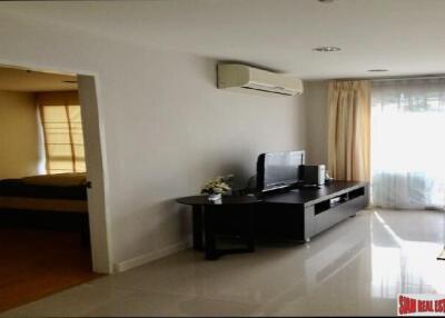 Serene Place Sukhumvit 24 - Amazing 2 Bedroom Condo in PhromPhong