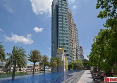 Watermark Chaophraya - 3 Bedroom River View Condo with Extensive Facilities and Shuttle Boat on 34th Floor of this Riverside Condo