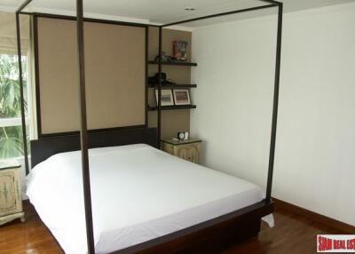 Baan Siri Sukhumvit 13 - Extra Spacious Three Bedroom Condo in Secure Nana Low Rise