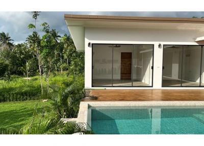 3-bedroom villa with pool on a 800 sqm land