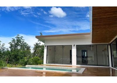 3-bedroom villa with pool on a 800 sqm land