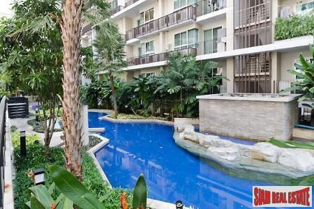 The Clover Thonglor 18 - Two Bedroom Condo for Sale with Pool Views in Thong Lo