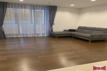 The Line - Modern 2 Bed Condo for Sale in Ratchathewi