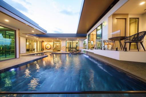 6 bedroom House in M Mountain Grand Villa East Pattaya