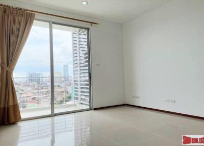 Villa Sathorn - Large One Bedroom Condo with Garden Views for Sale in Sathorn