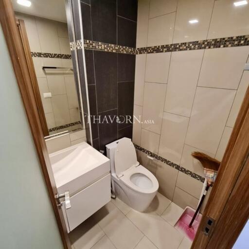 Condo for sale studio 27 m² in C View Residence Pattaya, Pattaya