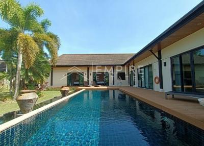 Tropical Garden Pool Villa 4 bedroom For Sale in Pasak – Cherngtalay, Phuket