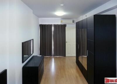 Supalai Park Ekkamai-Thonglor - Furnished 1 Bed 54.5 Sqm Unit on the 32nd Floor