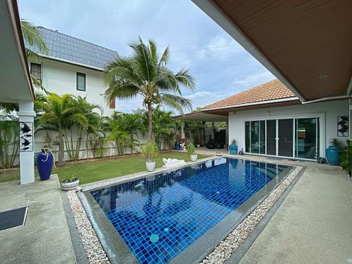 Lovely 3 Bed 3 Bath Private Pool Villa For Sale in Soi 88 with Extra Land