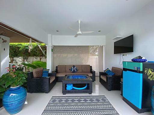 Lovely 3 Bed 3 Bath Private Pool Villa For Sale in Soi 88 with Extra Land