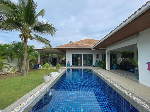 Lovely 3 Bed 3 Bath Private Pool Villa For Sale in Soi 88 with Extra Land