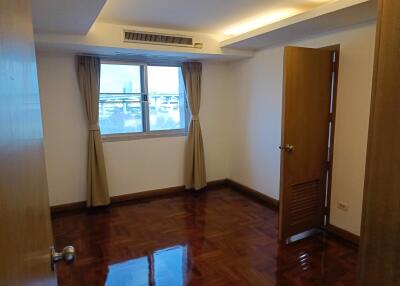 5 bed Condo in The Peony Chong Nonsi Sub District C020627