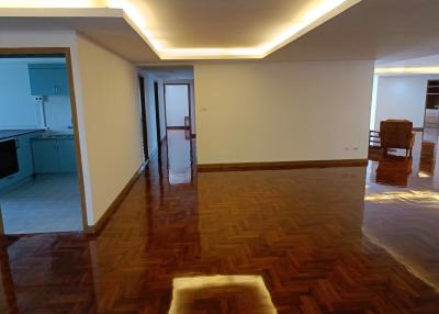 5 bed Condo in The Peony Chong Nonsi Sub District C020627