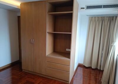 5 bed Condo in The Peony Chong Nonsi Sub District C020627