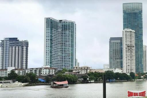 Baan Sathorn Chaophraya - Exceptional River Views from this 2 Bed Corner Unit on 26th Floor on the Chaophraya River