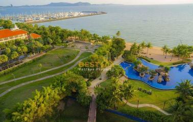 1 Bedroom Condo in Movenpick White Sand Beach Pattaya Na Jomtien C011512