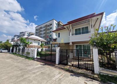 2 Bedrooms Villa / Single House in The Villas Rachawadee East Pattaya H011508