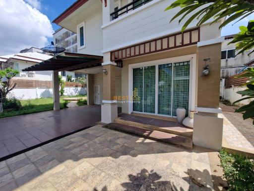 2 Bedrooms Villa / Single House in The Villas Rachawadee East Pattaya H011508