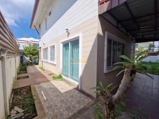 2 Bedrooms Villa / Single House in The Villas Rachawadee East Pattaya H011508