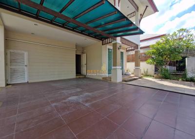 2 Bedrooms Villa / Single House in The Villas Rachawadee East Pattaya H011508